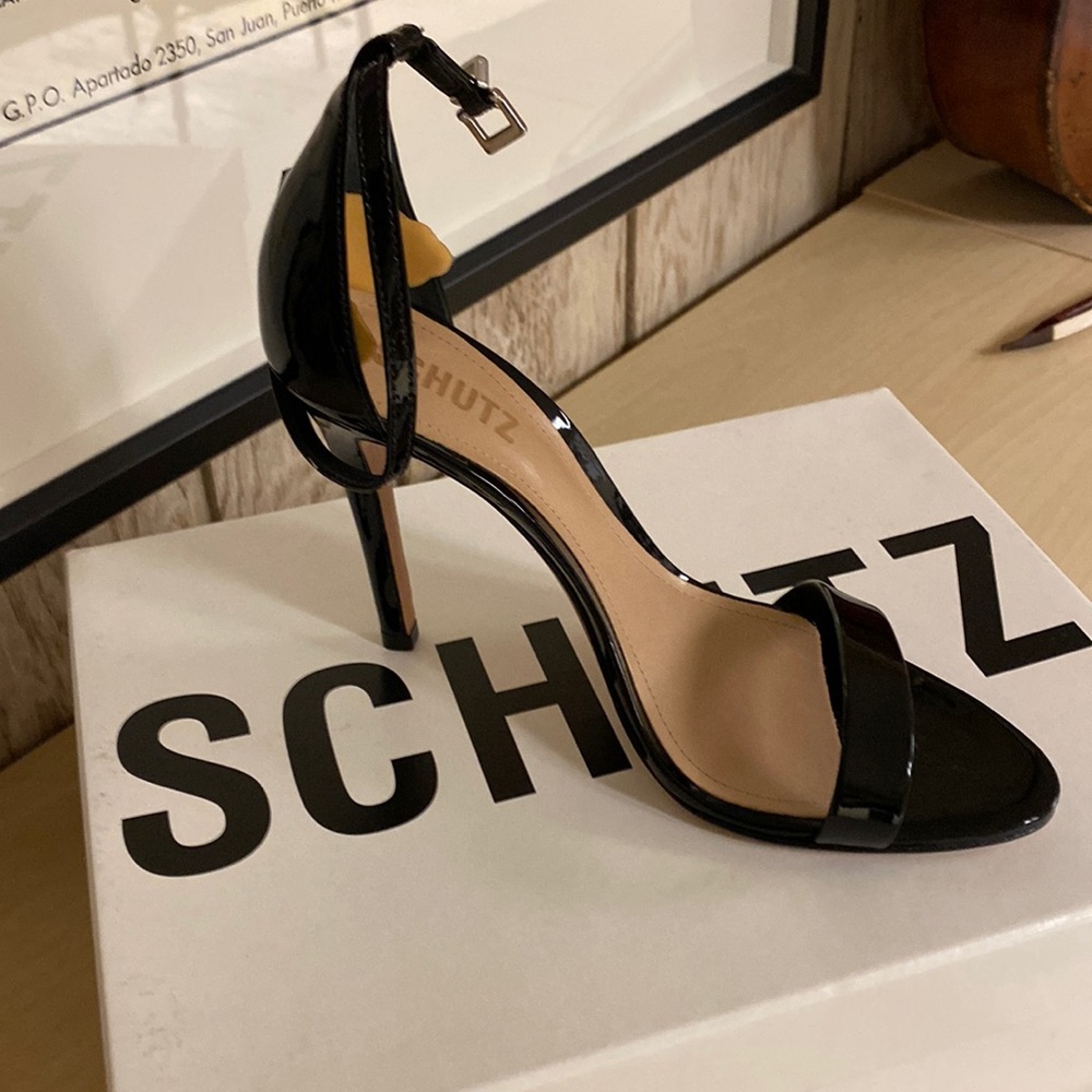 Fab patent heels !